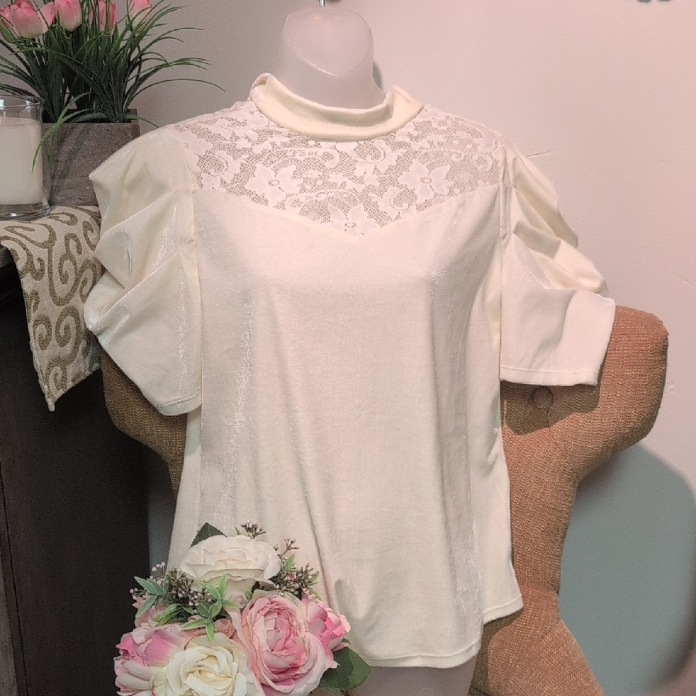 George Vintage Velvet Cream Ladies Top. Size medium.